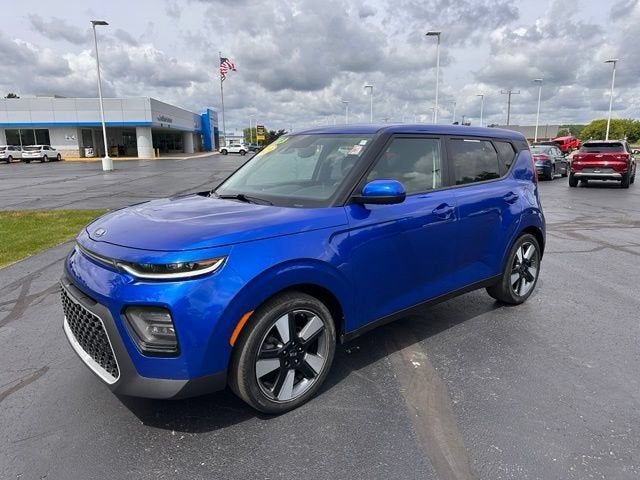 2020 Kia Soul EX in Blue — front three-quarter view